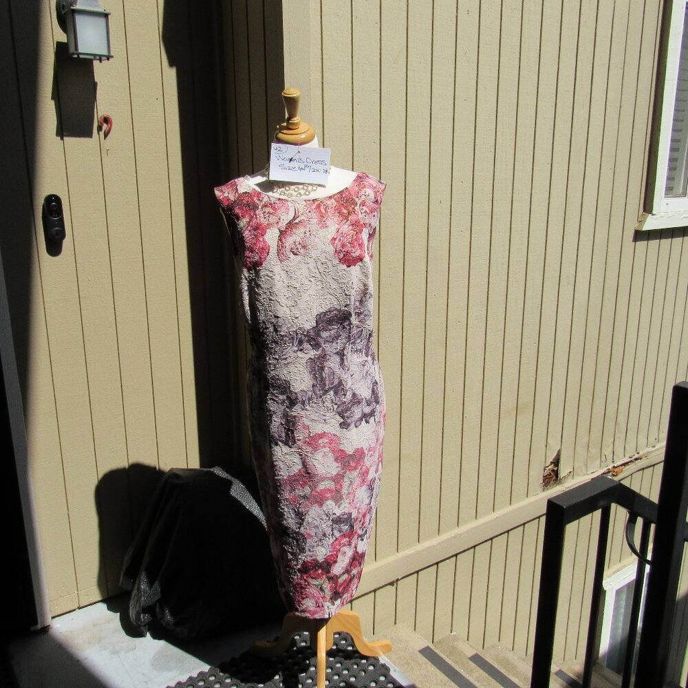 #42  WOMEN'S BLUSH SEQUIN DRESS BY ADRIANNA PAPELL  (SIZE 16W / 20W)